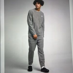 The North Face Alpine Polartec Gray Sweatshirt and Sweatpants Set